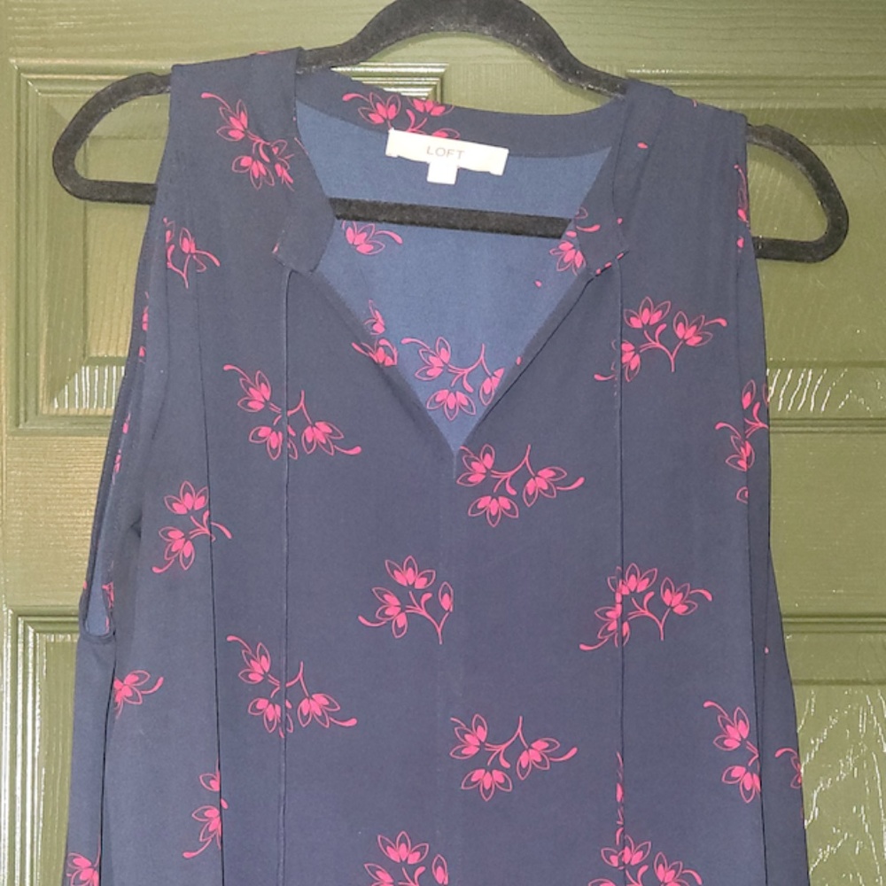 Loft Tye Neck Cut-out Sleeve Blouse